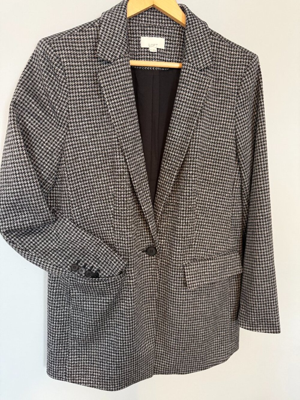 LOFT Houndstooth Blazer – Size 12 – Like New